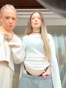 Snapshot of Eva_Millss chatting on 11/09/25, 07:06 Eva Millss online show from 11/09/25, 07:06