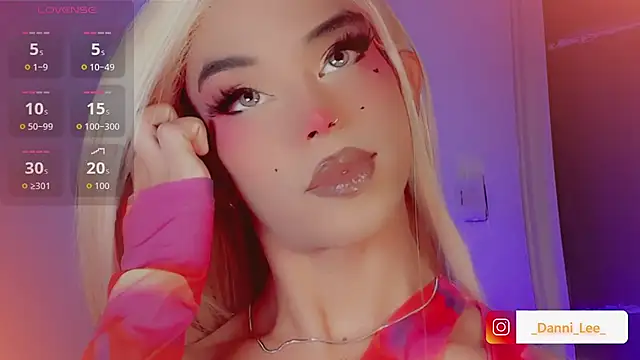 DanniLee  online show from 12/02/25, 11:00