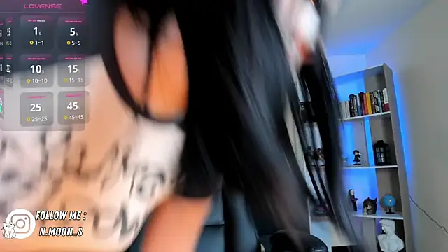 Snapshot of Alanna-Zue chatting on 12/02/24, 12:09 Alanna-Zue online show from 12/02/24, 12:09