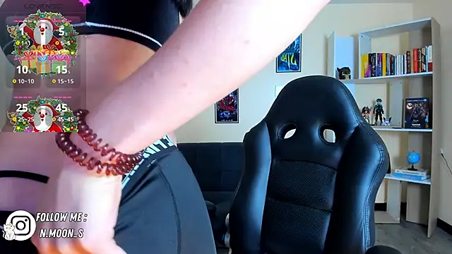 Snapshot of Alanna-Zue chatting on 01/02/25, 10:11 Alanna-Zue online show from 01/02/25, 10:11