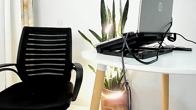 JuanDiegoKing online show from 11/25/25, 12:54