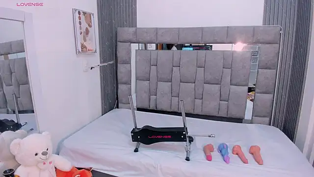 zulyjones online show from 03/25/26, 12:33