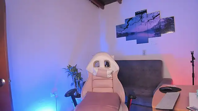 Snapshot of odelei chatting on 02/27/25, 07:44 odelei online show from 02/27/25, 07:44