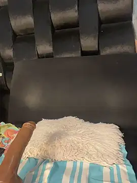 Snapshot of chiquimaturesexy chatting on 03/15/25, 03:40 chiquimaturesexy online show from 03/15/25, 03:40