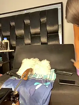 Snapshot of chiquimaturesexy chatting on 03/15/25, 02:12 chiquimaturesexy online show from 03/15/25, 02:12