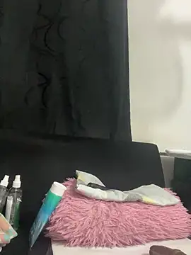 Snapshot of chiquimaturesexy chatting on 09/16/25, 09:27 chiquimaturesexy online show from 09/16/25, 09:27