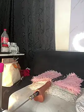 chiquimaturesexy online show from 03/05/26, 09:00