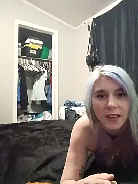 firecouple687 online show from 05/12/26, 07:11