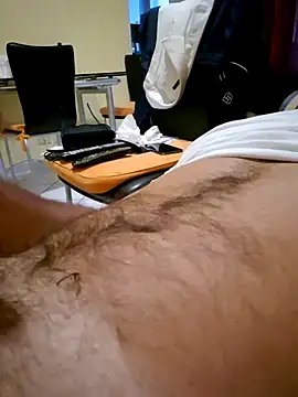 1talianBeutifulCock online show from 01/04/25, 07:45