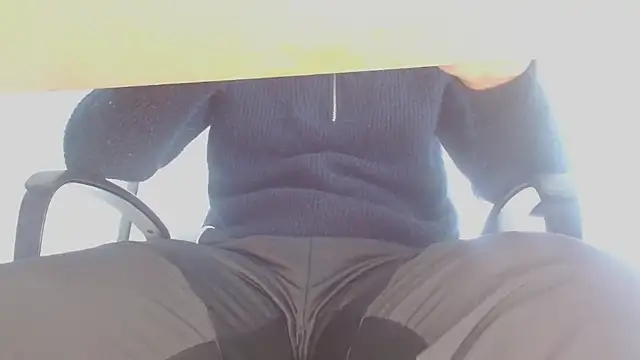 Snapshot of nass21cmm chatting on 01/21/25, 01:22 nass21cmm online show from 01/21/25, 01:22