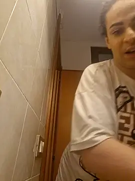 perla97 online show from 02/16/25, 10:21