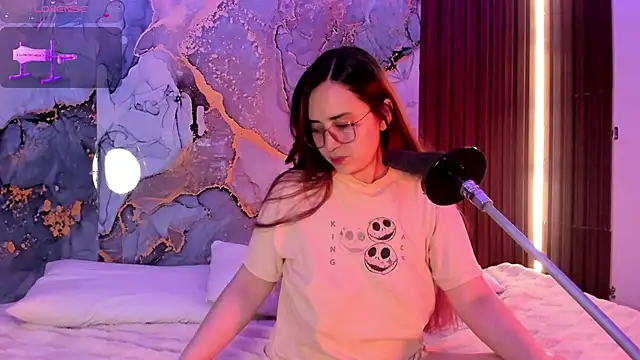 centaurigirl online show from 10/08/25, 03:37