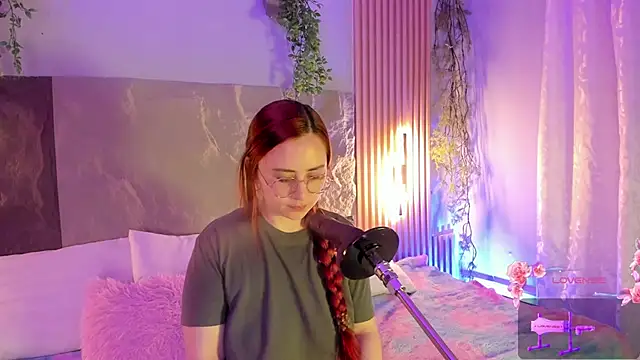 centaurigirl online show from 02/07/26, 05:00