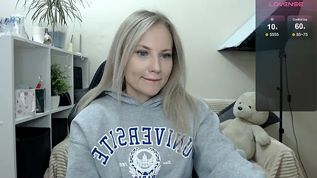 Sunny bunny6 online show from 11/27/25, 04:14