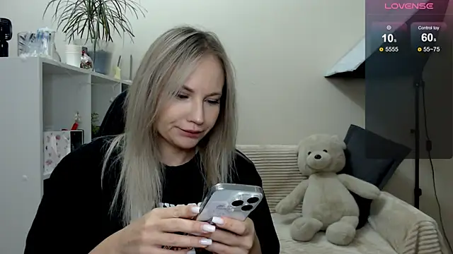 Sunny bunny6 online show from 12/01/25, 04:17