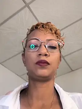 Amaliu  online show from 10/01/25, 02:45