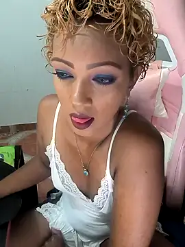 Amaliu  online show from 10/18/25, 01:56