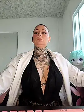 Snapshot of Lisacasandra chatting on 01/22/25, 11:10 Lisacasandra online show from 01/22/25, 11:10