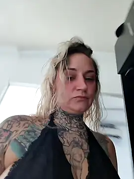 Snapshot of Lisacasandra chatting on 02/02/25, 09:45 Lisacasandra online show from 02/02/25, 09:45