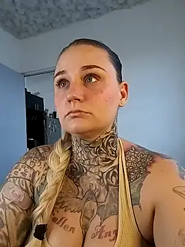 Snapshot of Lisacasandra chatting on 02/26/25, 10:31 Lisacasandra online show from 02/26/25, 10:31