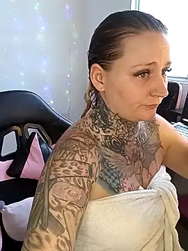 Snapshot of Lisacasandra chatting on 03/01/25, 06:32 Lisacasandra online show from 03/01/25, 06:32