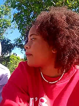 DANIELA MICHEL online show from 12/05/24, 02:33