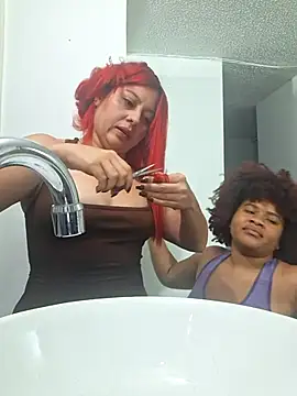 DANIELA MICHEL online show from 10/11/25, 02:55