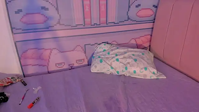 Snapshot of _18alice chatting on 12/15/24, 09:13 18alice online show from 12/15/24, 09:13