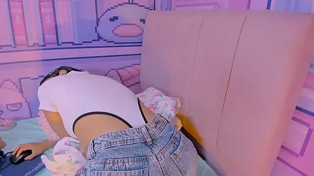 Snapshot of _18alice chatting on 03/20/25, 05:46 18alice online show from 03/20/25, 05:46