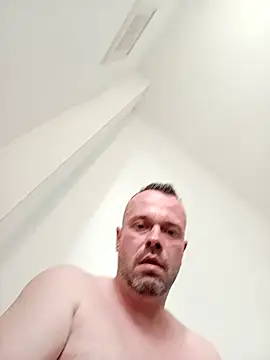 mikaaaaase online show from 04/21/26, 06:41