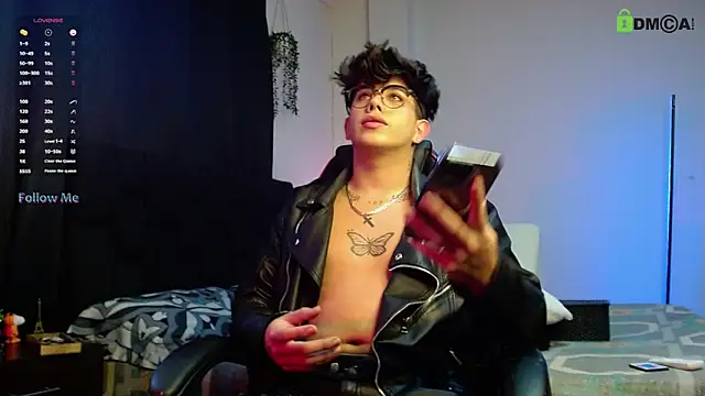 LyleBennett  online show from 11/03/25, 12:06