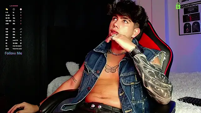 LyleBennett  online show from 12/01/25, 10:53