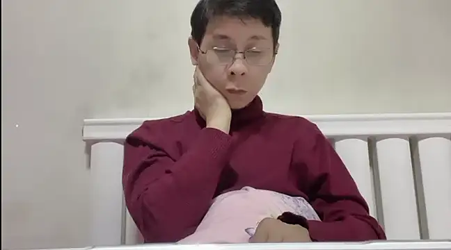 Snapshot of TGH521 chatting on 01/18/25, 02:02 TGH521 online show from 01/18/25, 02:02