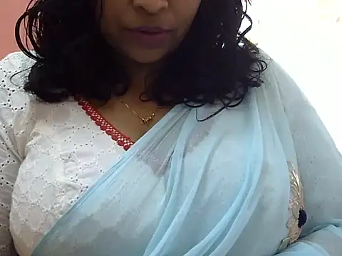 Riya riyaa online show from 12/22/24, 07:11