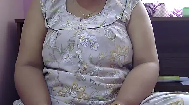 Riya riyaa online show from 01/03/25, 01:48