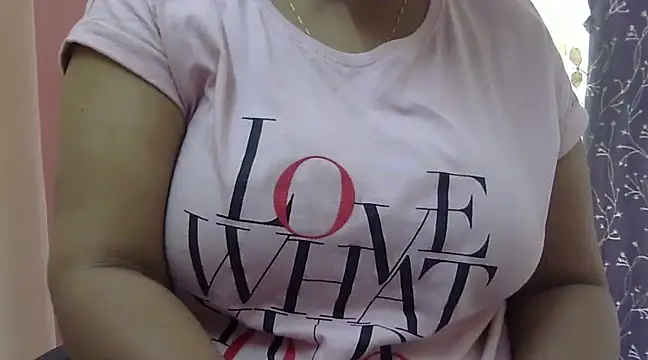 Riya riyaa online show from 01/10/25, 07:57