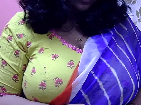 Riya riyaa online show from 01/18/25, 02:44
