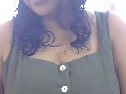 Riya riyaa online show from 02/14/25, 07:07