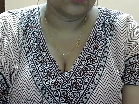 Riya riyaa online show from 09/19/25, 04:07