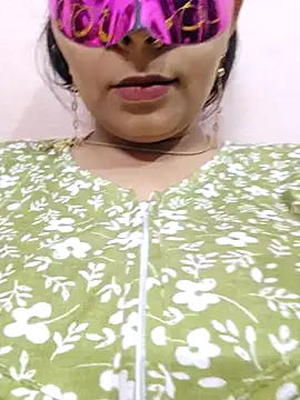 Snapshot of Anjalihotwife chatting on 07/16/26, 05:52 Anjalihotwife online show from 07/16/26, 05:52