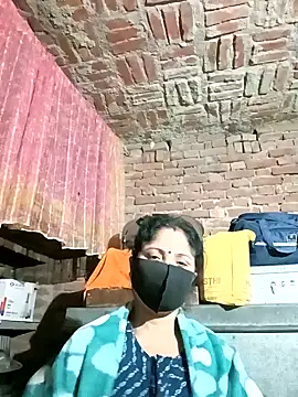 Snapshot of Suman007 chatting on 12/21/24, 03:42 Suman007 online show from 12/21/24, 03:42