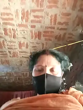 Snapshot of Suman007 chatting on 12/24/24, 06:22 Suman007 online show from 12/24/24, 06:22