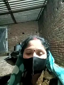 Snapshot of Suman007 chatting on 01/08/25, 04:44 Suman007 online show from 01/08/25, 04:44