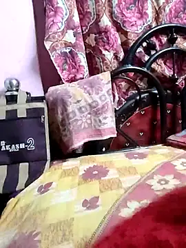 BERRY 00 online show from 04/17/26, 05:49