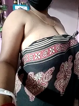 BERRY 00 online show from 04/18/26, 06:01