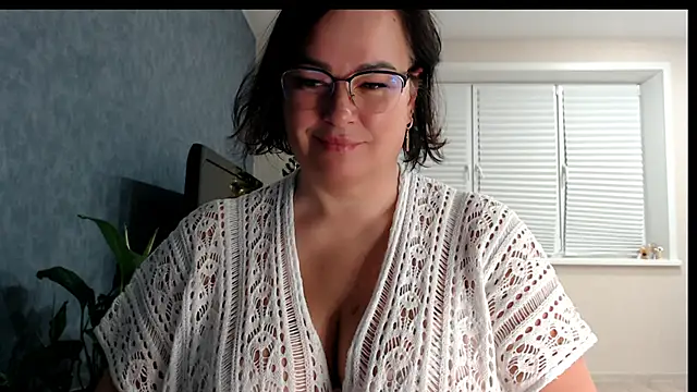 Nora Star online show from 01/09/26, 05:48