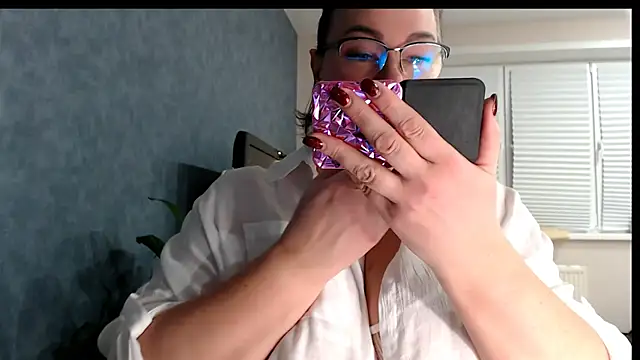 Nora Star online show from 01/17/26, 07:06