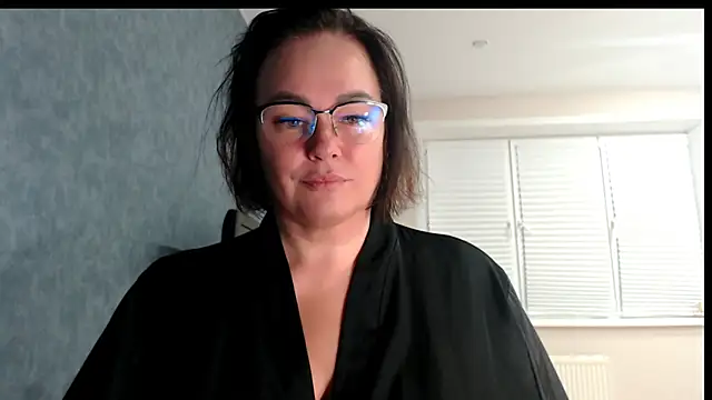 Nora Star online show from 03/16/26, 06:12