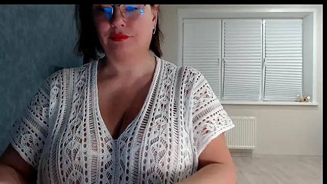 Nora Star online show from 04/12/26, 06:13