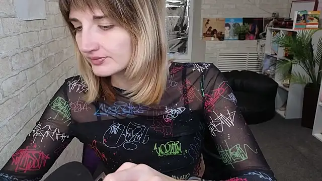 Nika Kitten online show from 02/17/26, 10:56